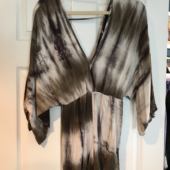 Romper - Picture 1 of 1